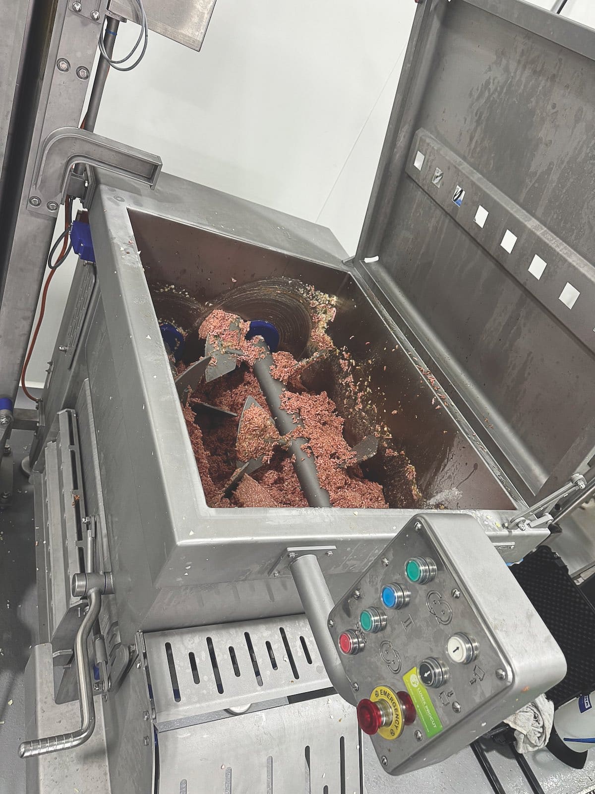 Automation in the face of labour shortages - Food & Beverage Industry News